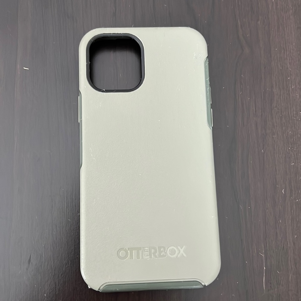 OtterBox - iPhone 12 Pro - Green